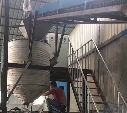 不銹鋼反應釜電磁加熱器